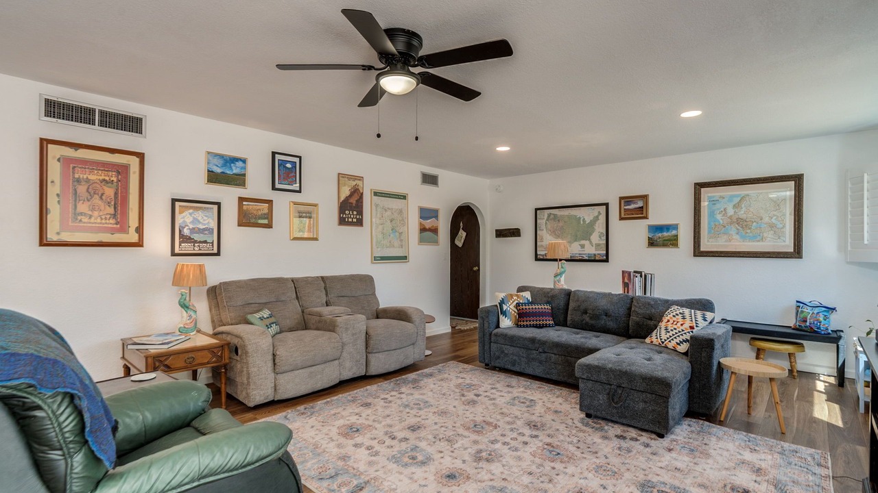 Photo of Livingroom in Casas Adobes