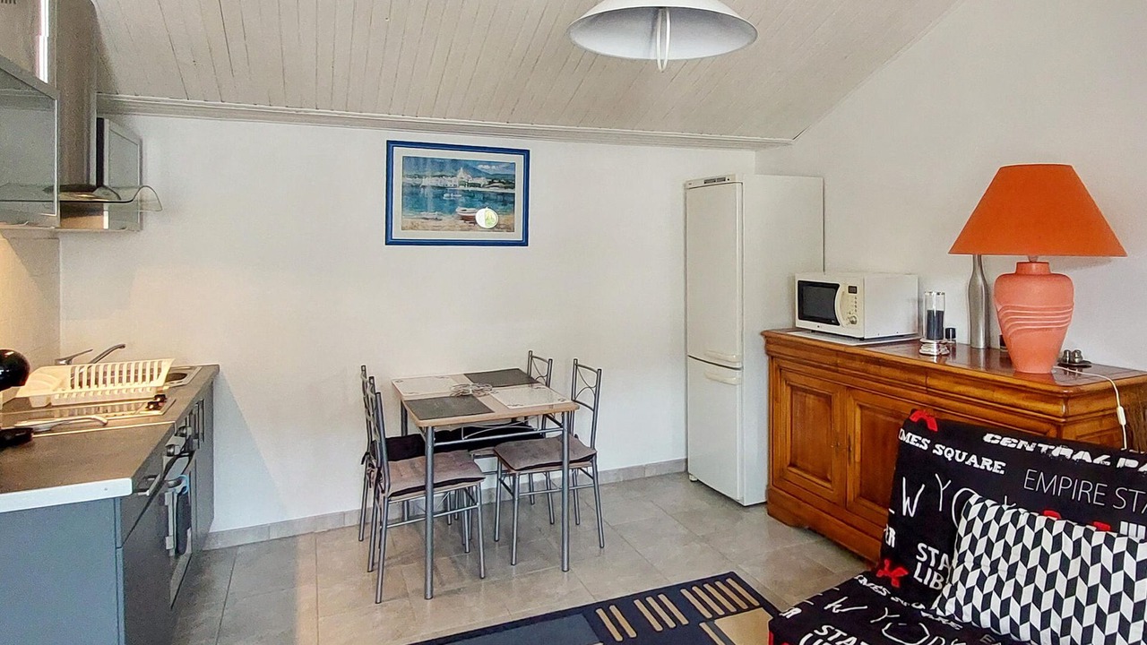 Photo of Bedroom in Casteljaloux