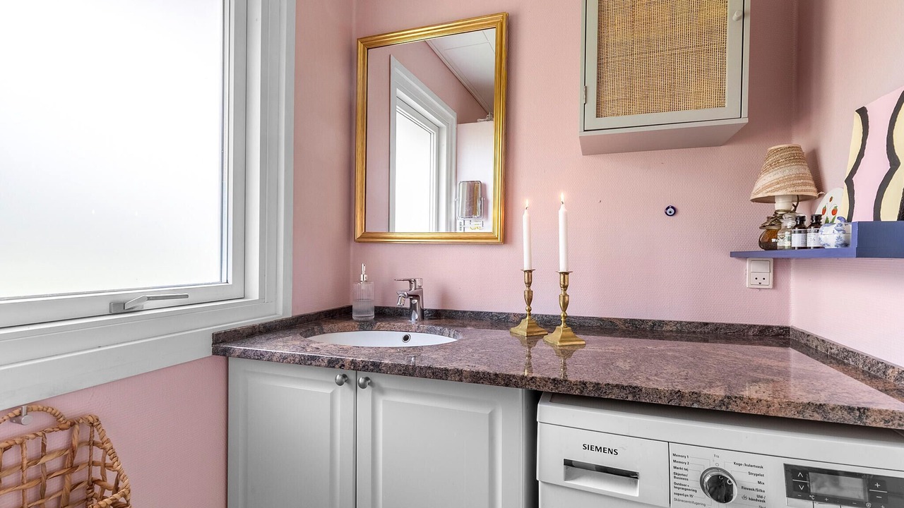 Photo of Bathroom in Melby