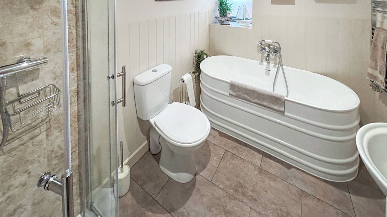 Photo of Bathroom in Brayford