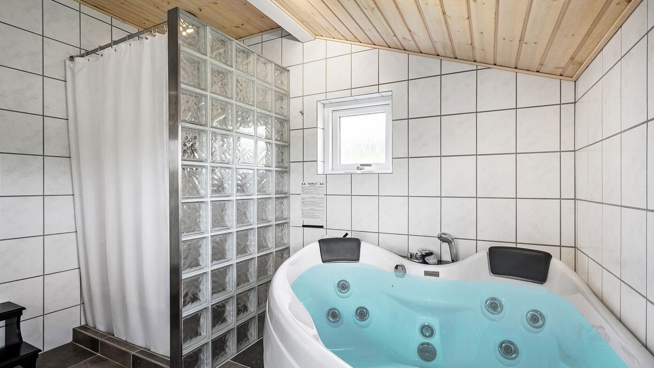 Photo of Bathroom in Skaven Strand