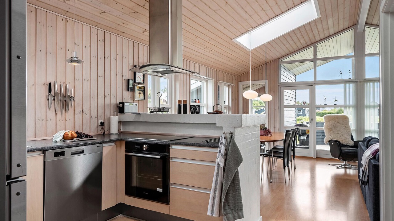 Photo of Others in Skaven Strand