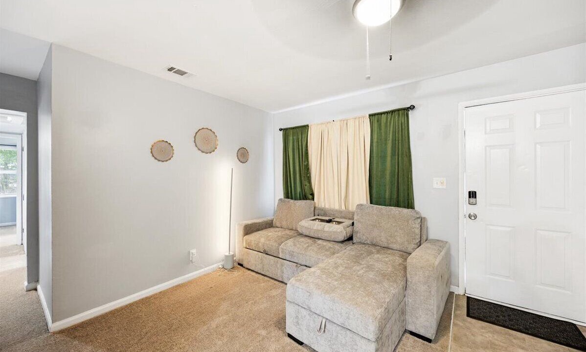 Photo of Bedroom in Macon