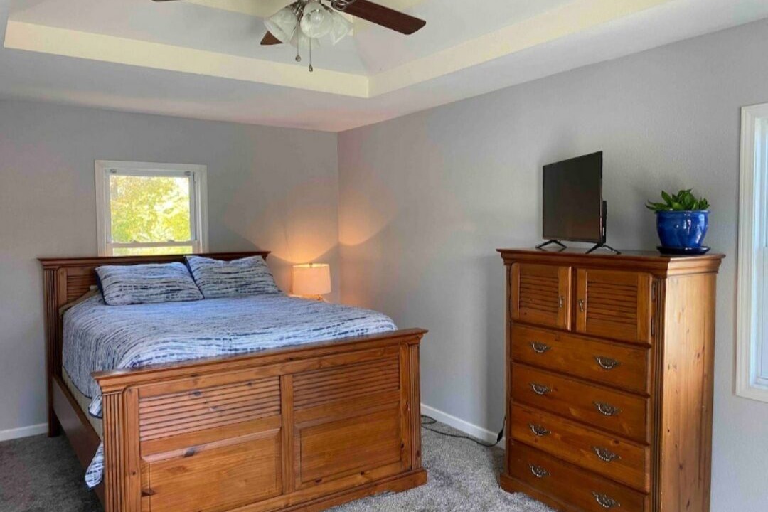 Photo of Bedroom in Tebbetts
