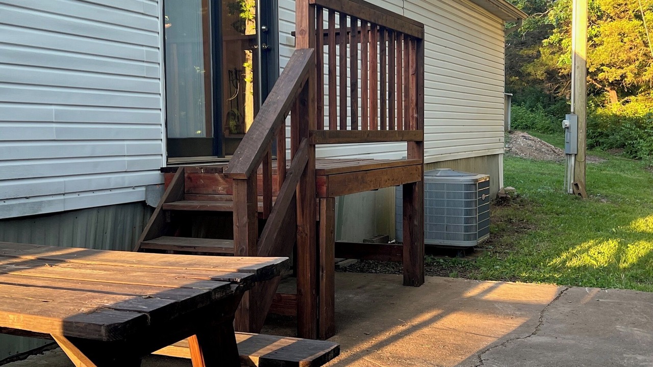 Photo of Patio Balcony in Lake Forest Estates
