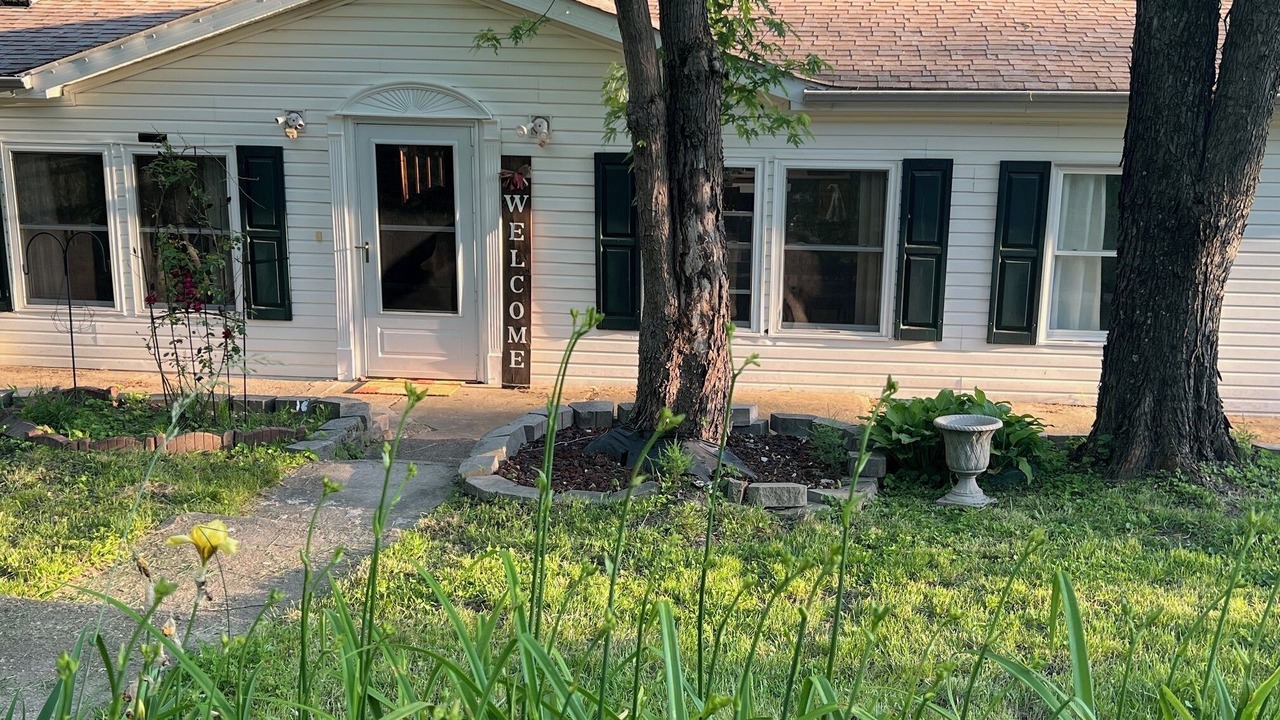 Photo of Outdoor in Lake Forest Estates
