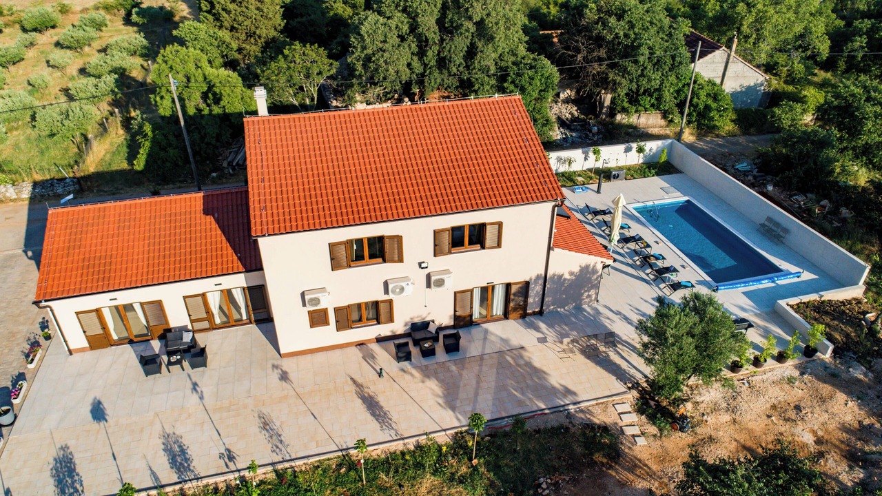 Photo of Outdoor in Drnis