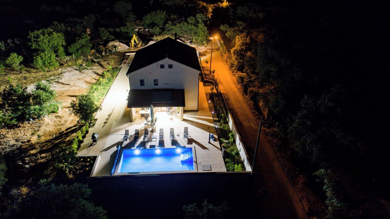 Photo of Outdoor in Drnis