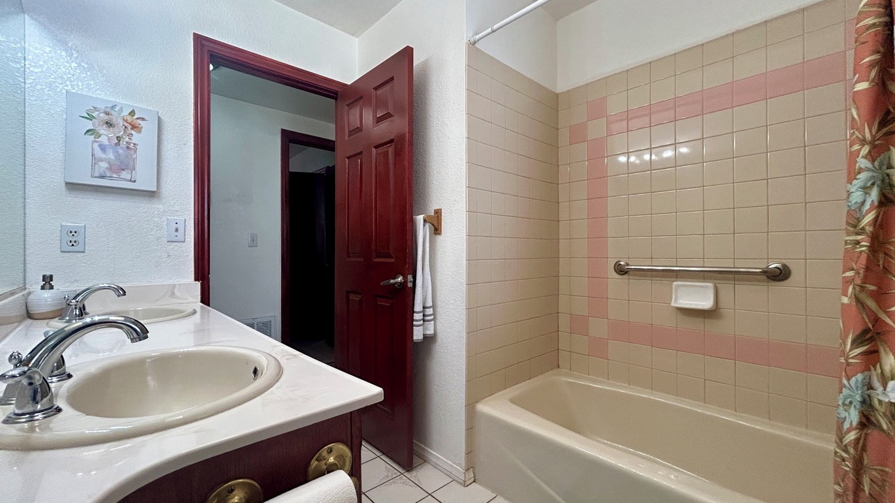 Photo of Bathroom in Palmdale