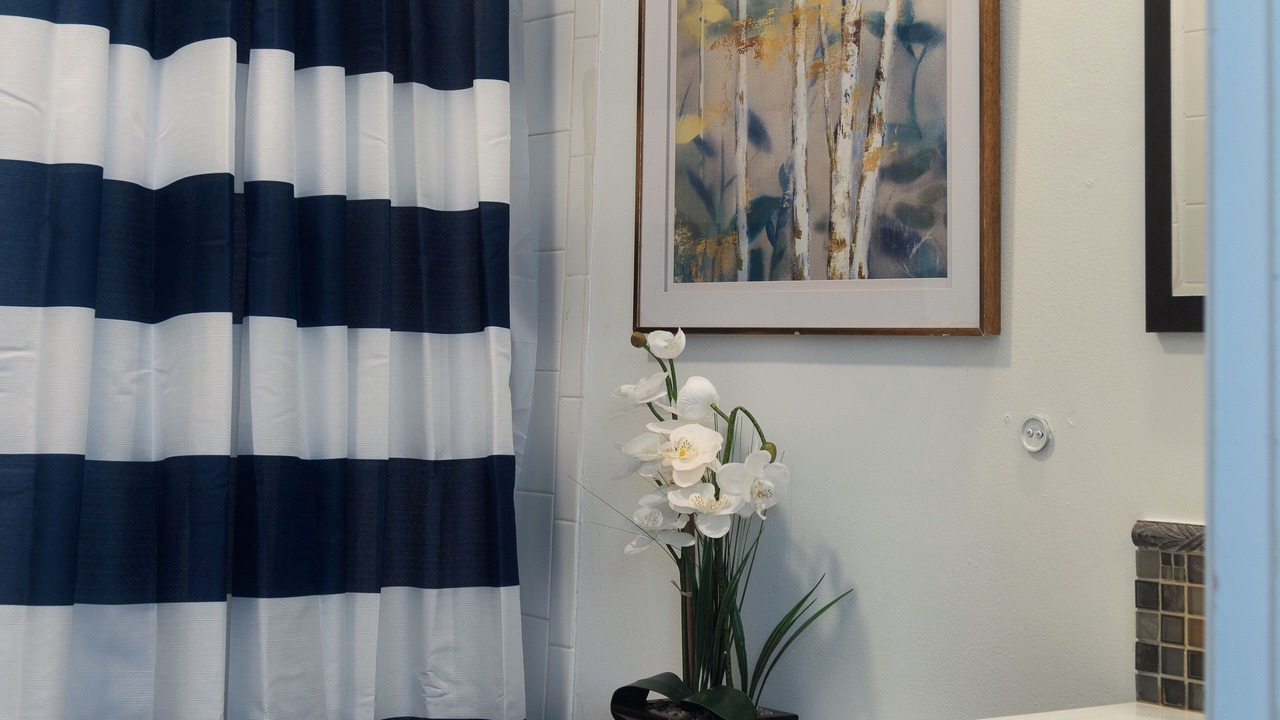 Photo of Bathroom in Neartown