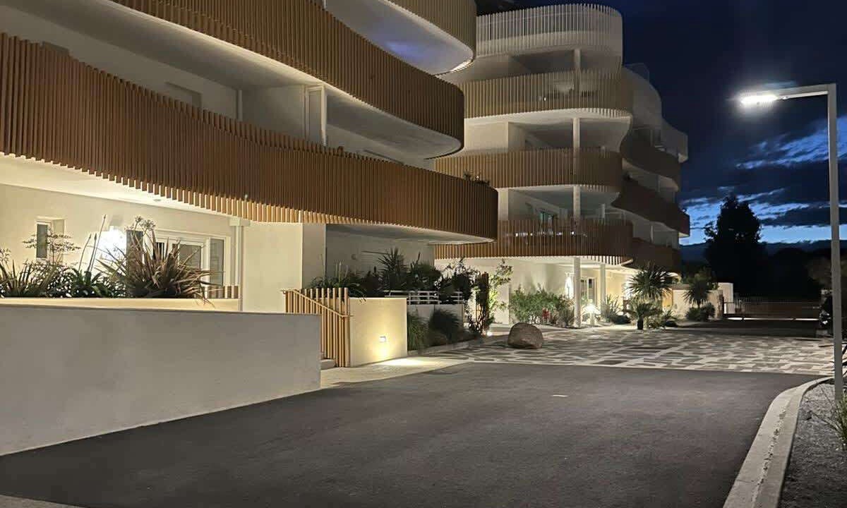 Photo of Outdoor in Serignan