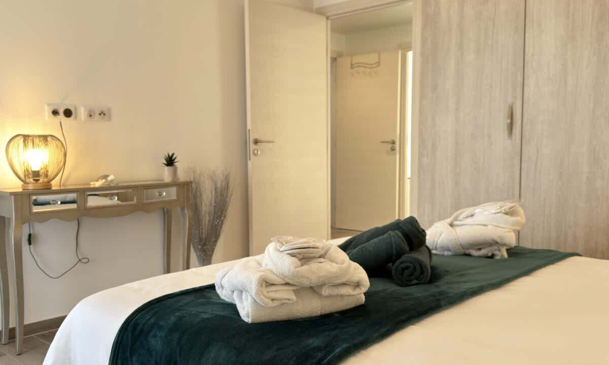 Photo of Bedroom in Serignan