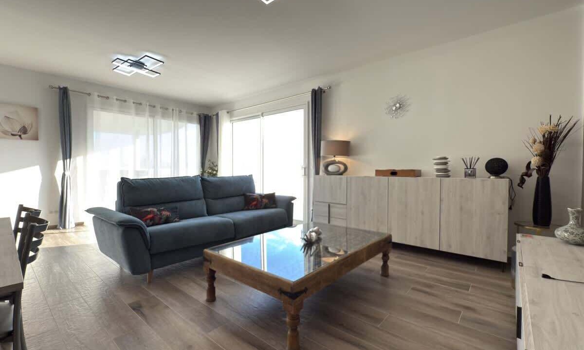 Photo of Livingroom in Serignan