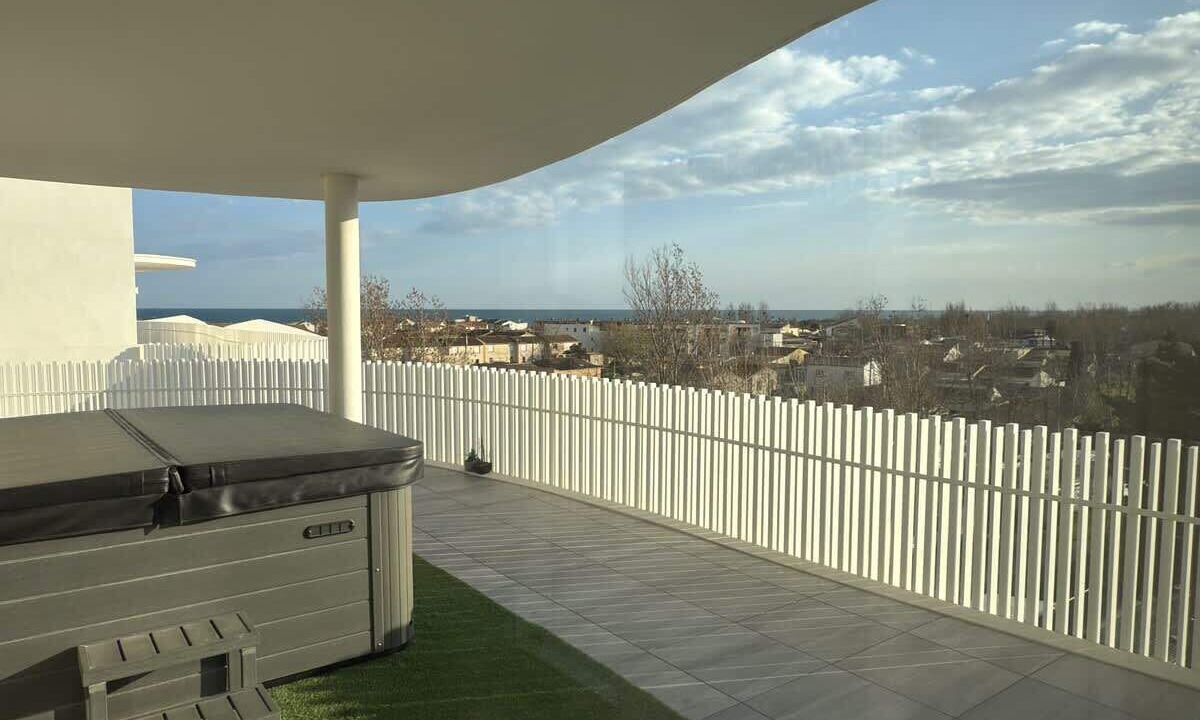 Photo of Patio Balcony in Serignan