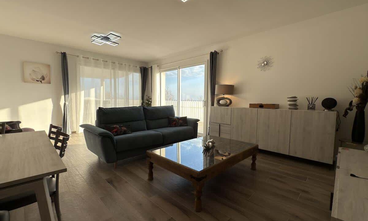 Photo of Livingroom in Serignan