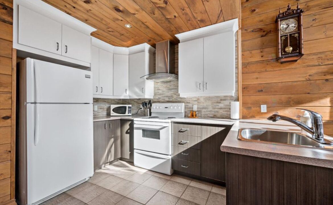 Photo of Kitchen in Mont-Laurier