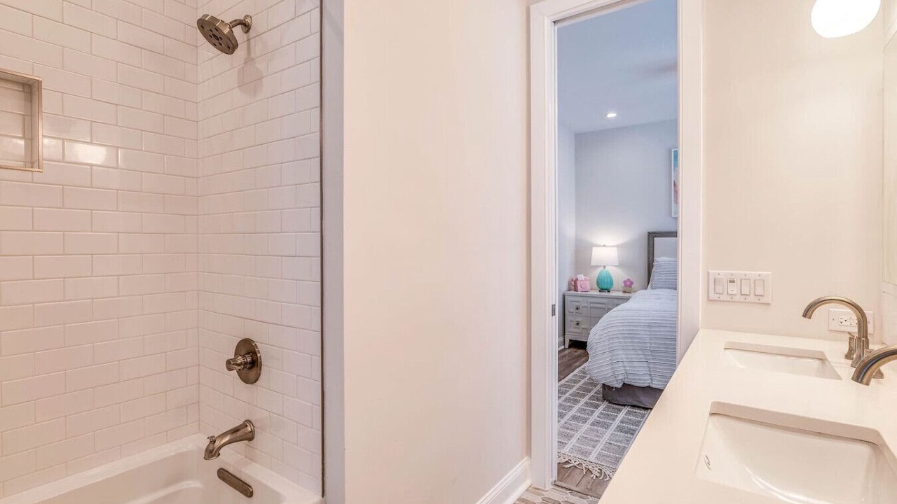 Photo of Bathroom in Margate City