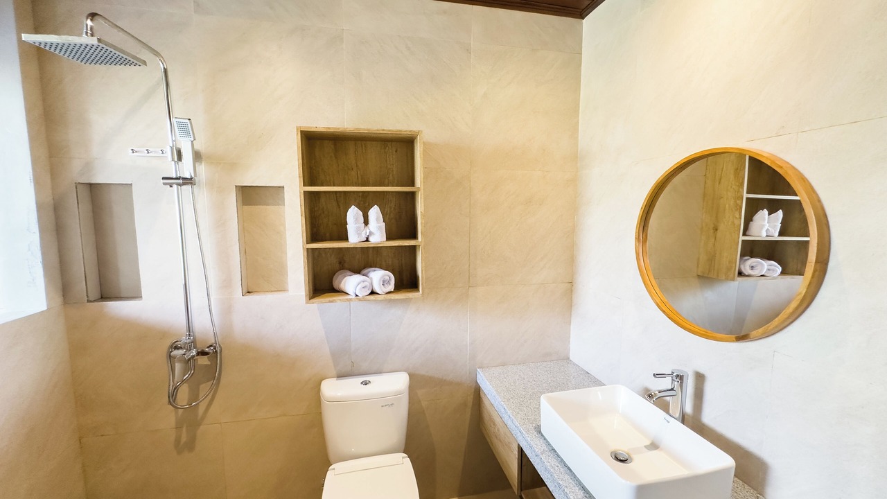 Photo of Bathroom in Petulu