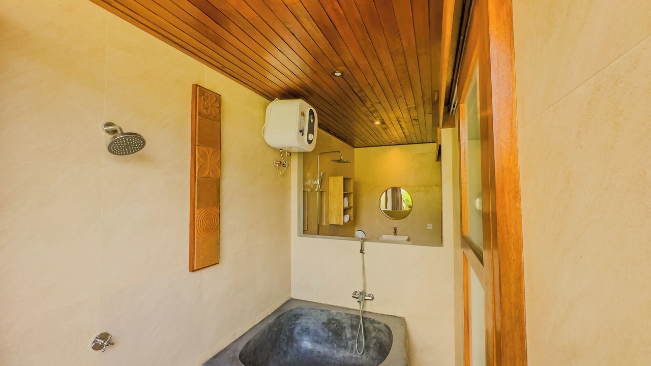 Photo of Bathroom in Petulu
