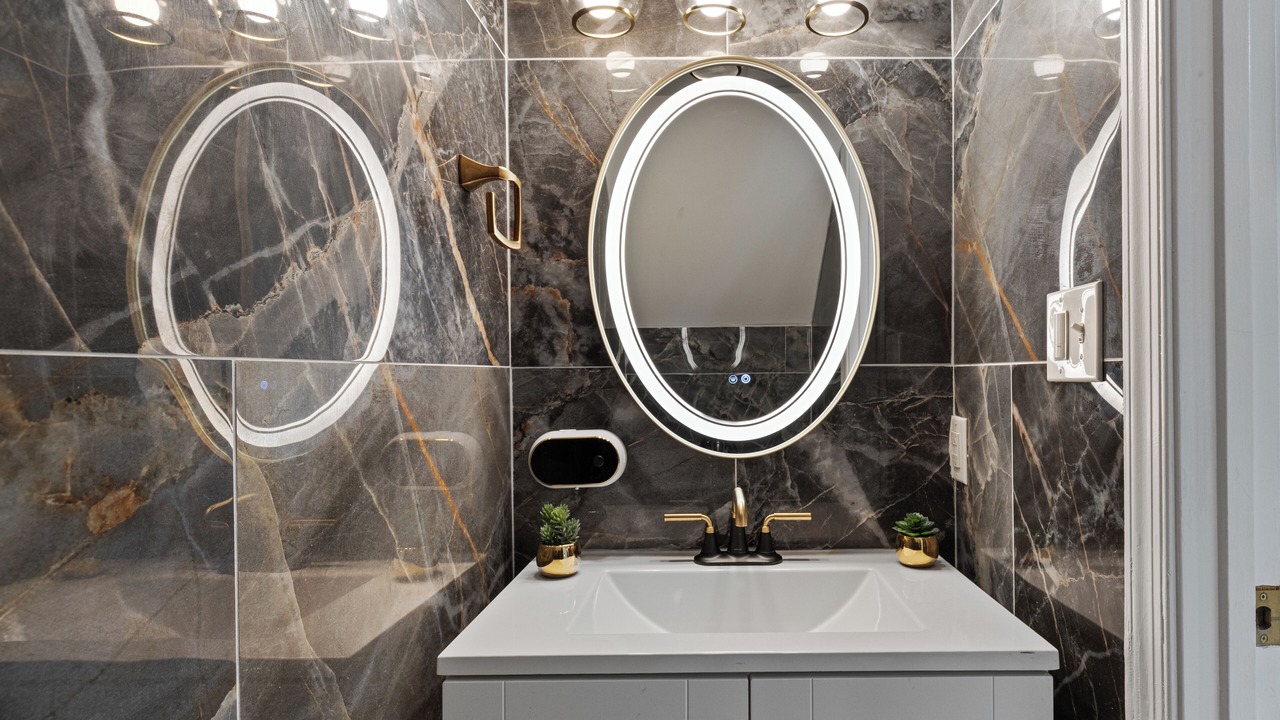 Photo of Bathroom in Lake Ridge