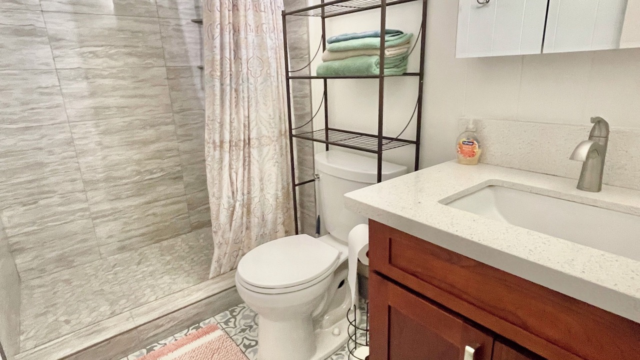 Photo of Bathroom in Ewa