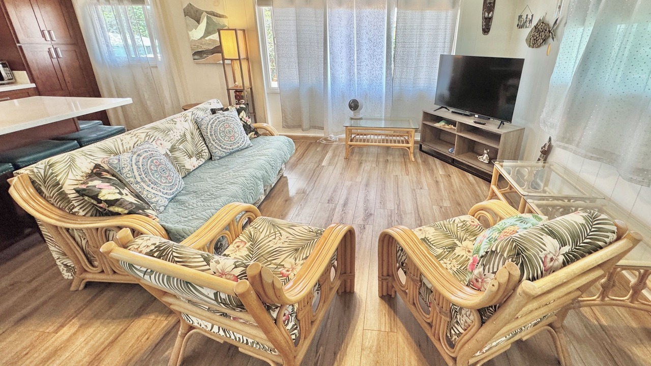 Photo of Livingroom in Ewa