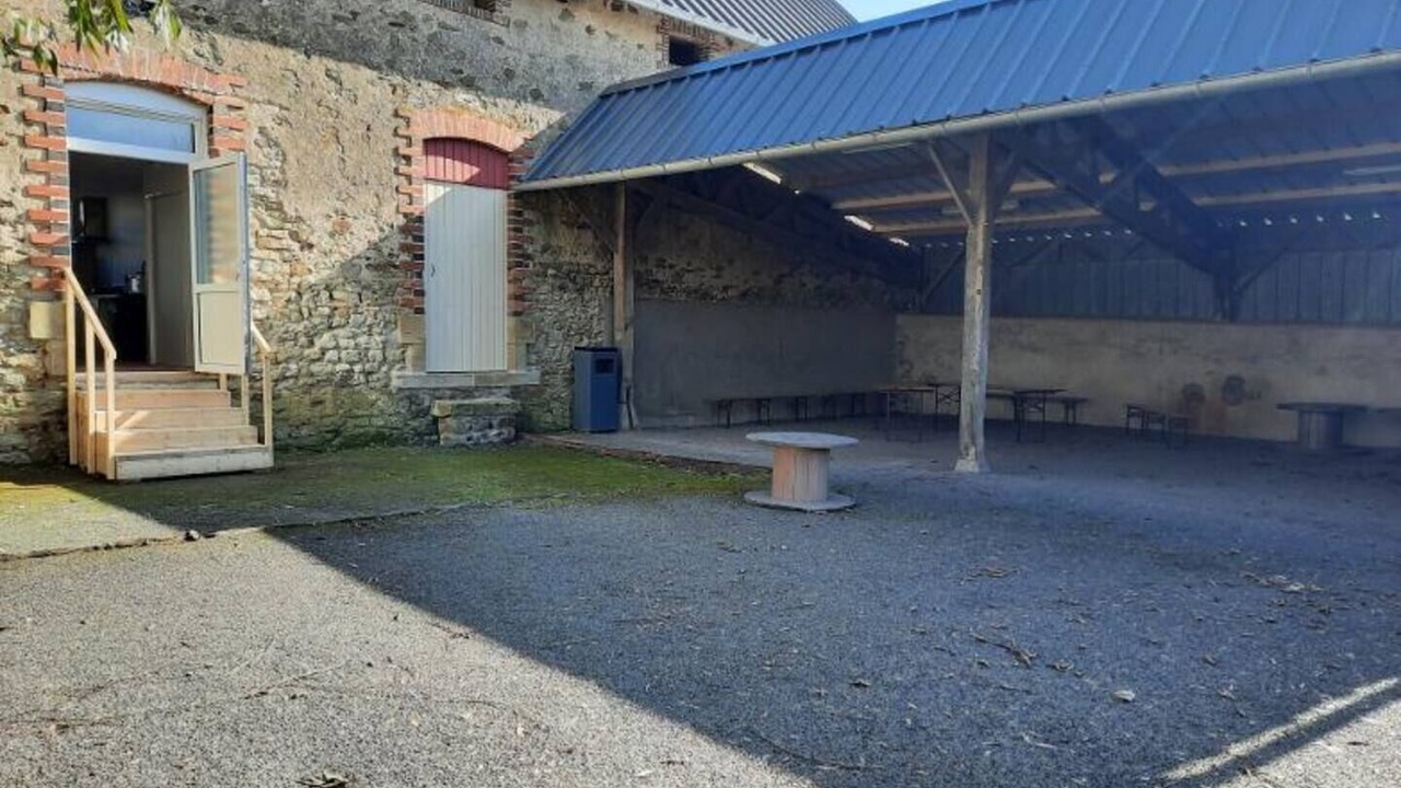 Photo of Outdoor in Ampoigne