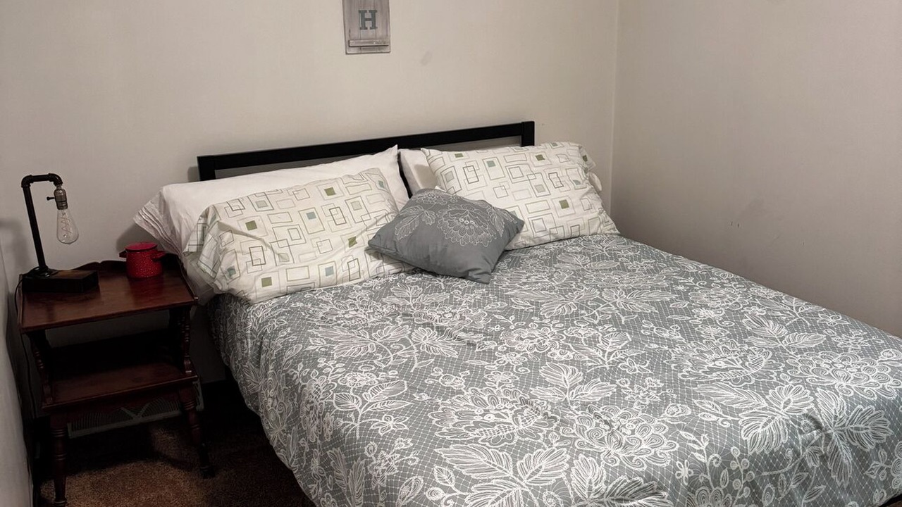 Photo of Bedroom in White Pine