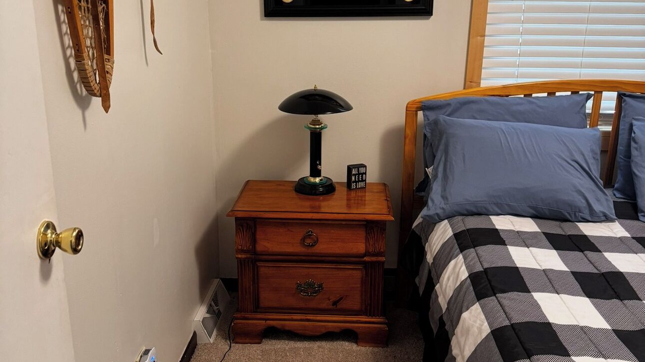 Photo of Bedroom in White Pine