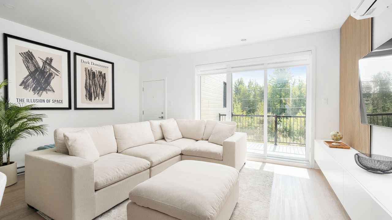 Photo of Livingroom in Mirabel