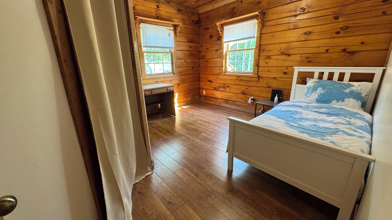 Photo of Bedroom in Dunnville