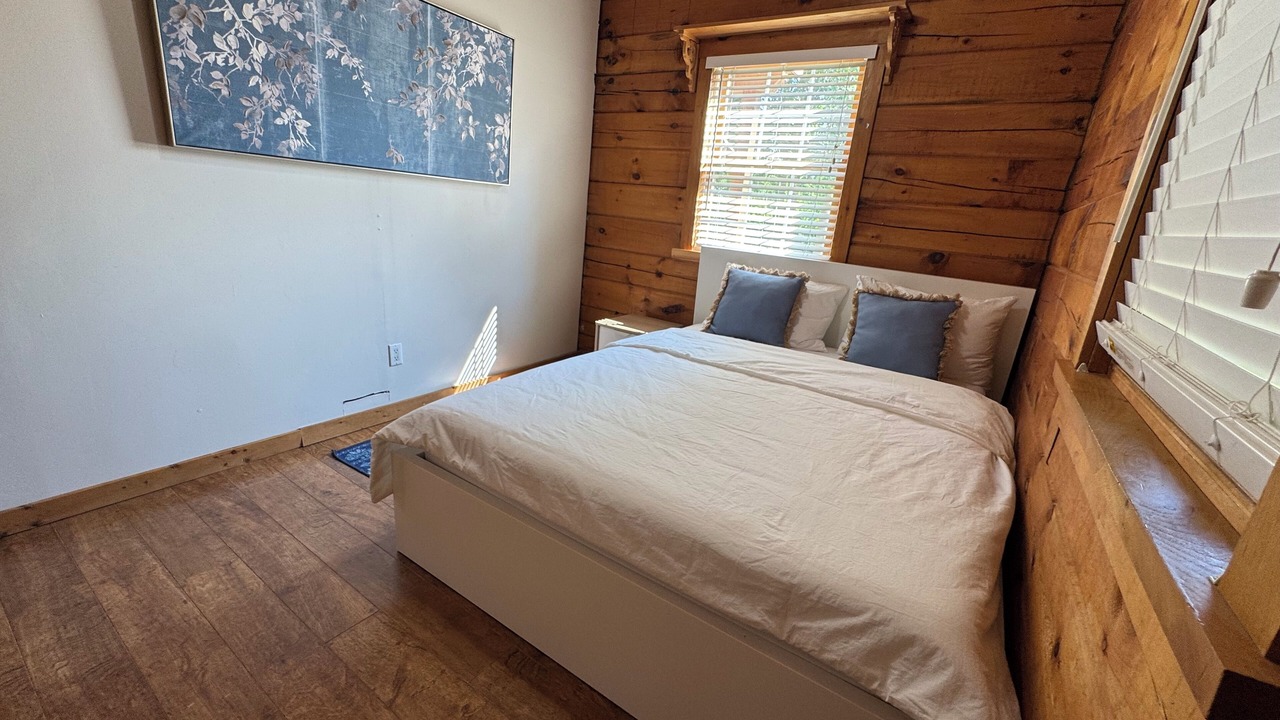Photo of Bedroom in Dunnville