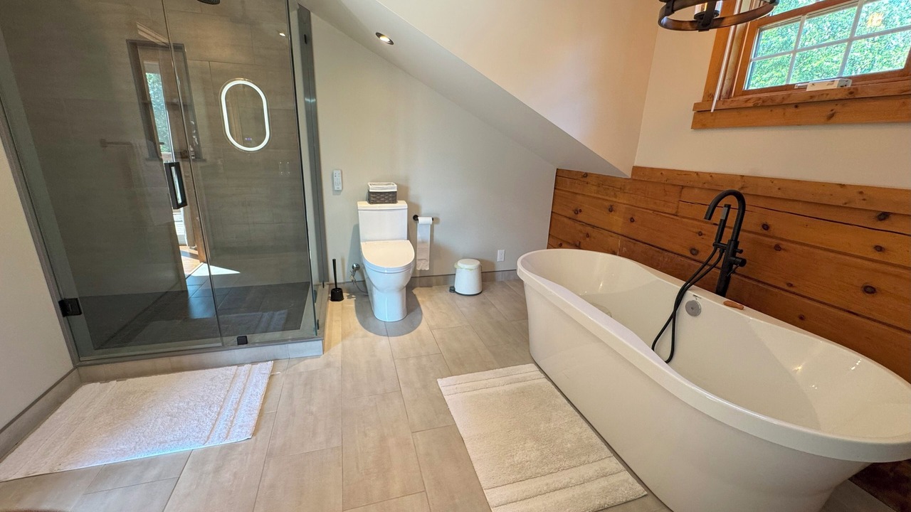 Photo of Bathroom in Dunnville