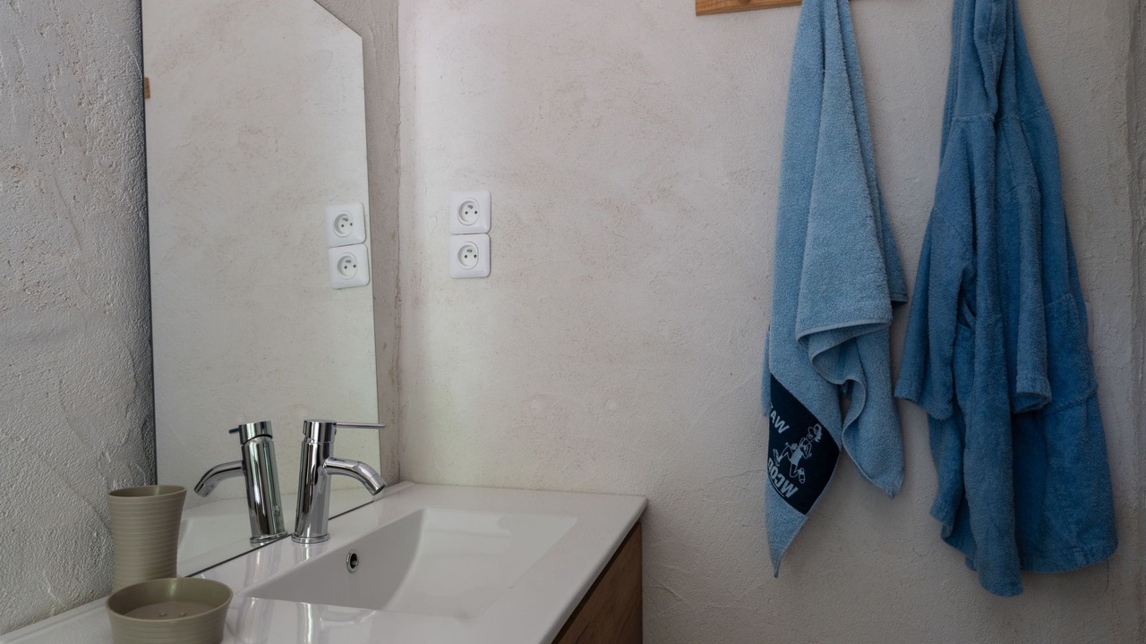 Photo of Bathroom in Saint-Caprais-de-Lerm
