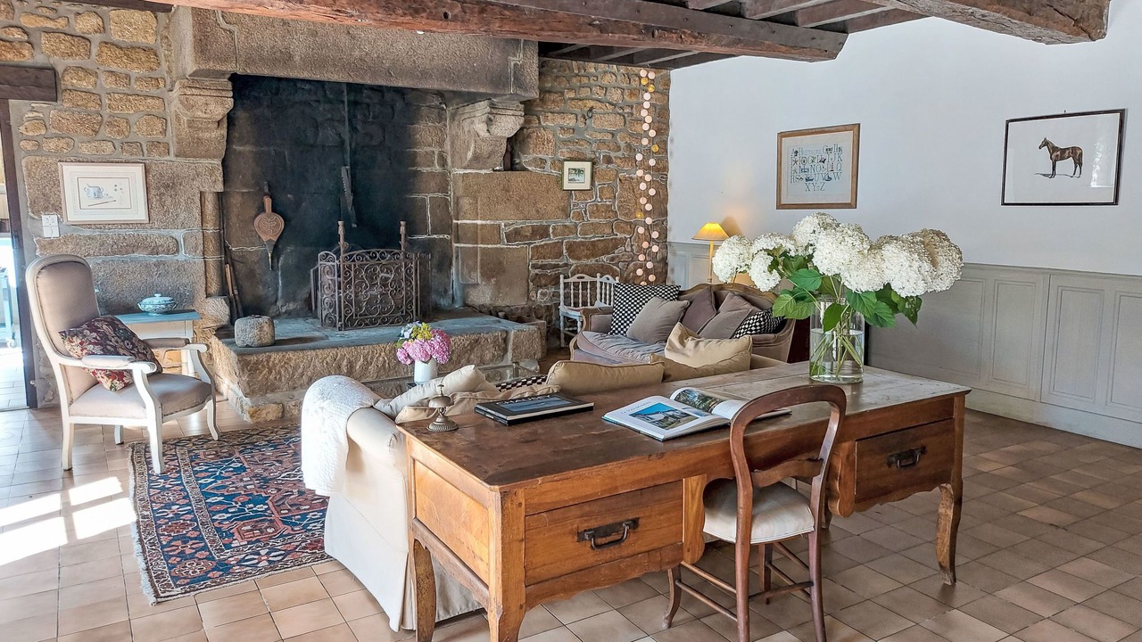 Photo of Livingroom in Saint-Georges-de-Reintembault