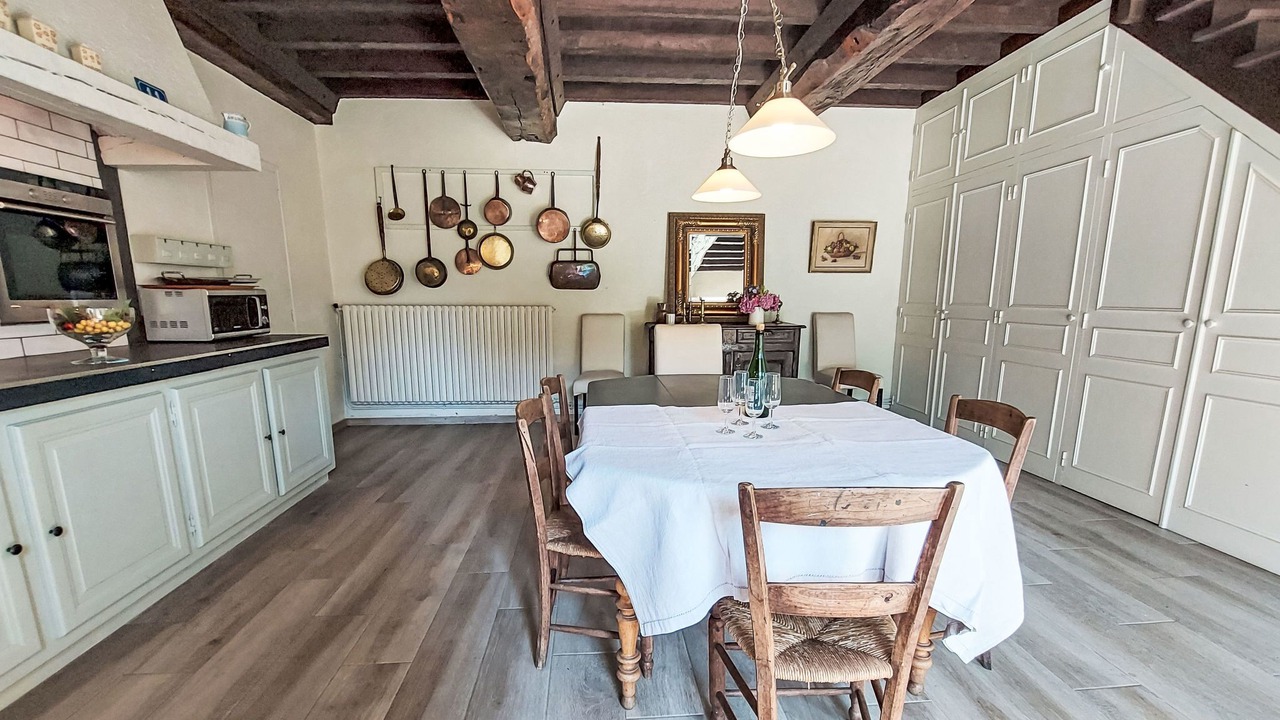 Photo of Bedroom in Saint-Georges-de-Reintembault