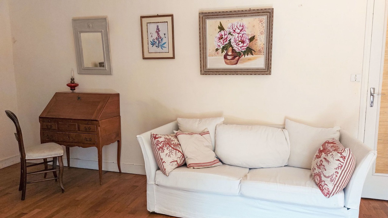 Photo of Livingroom in Saint-Georges-de-Reintembault