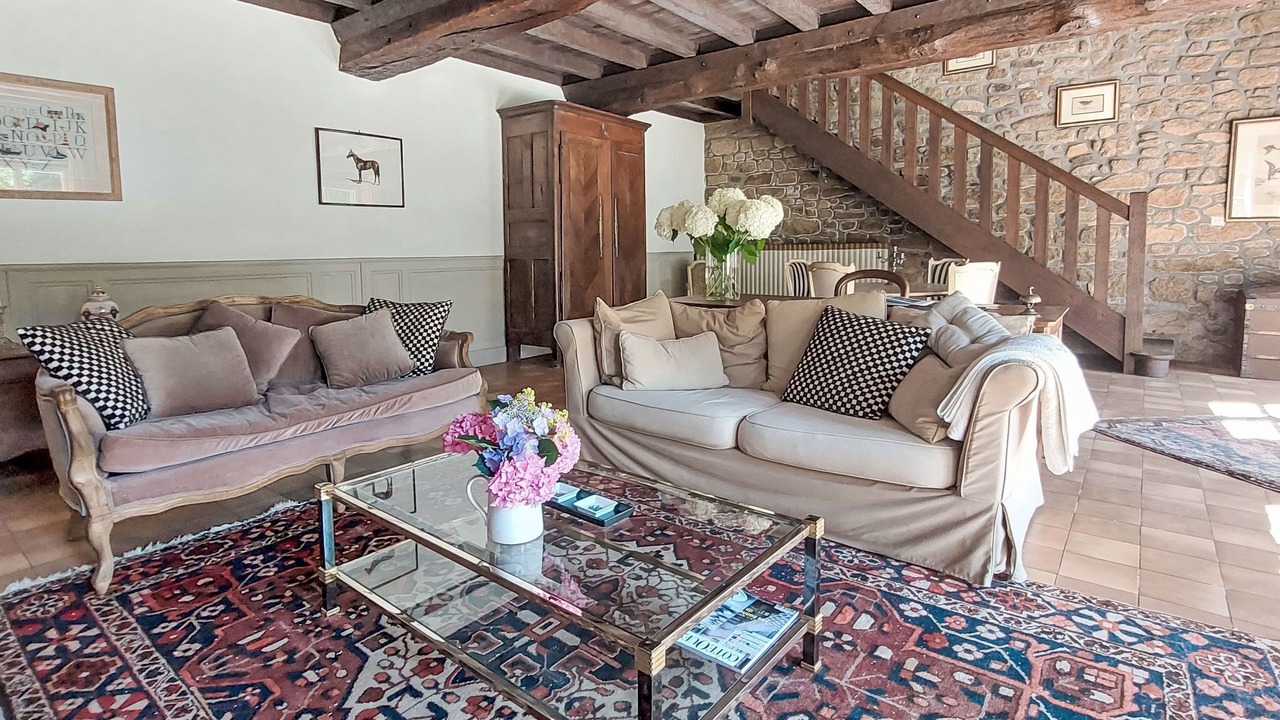 Photo of Livingroom in Saint-Georges-de-Reintembault