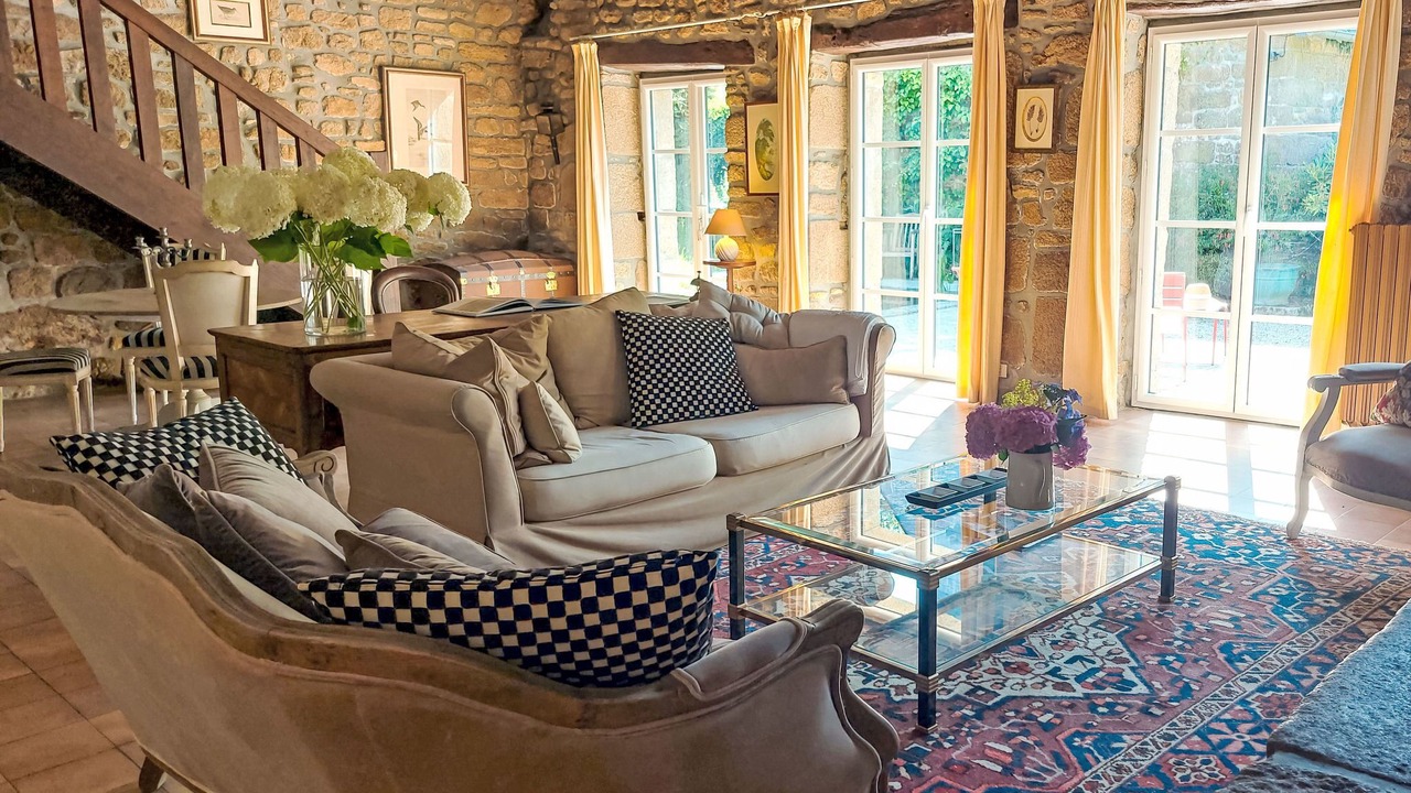 Photo of Livingroom in Saint-Georges-de-Reintembault