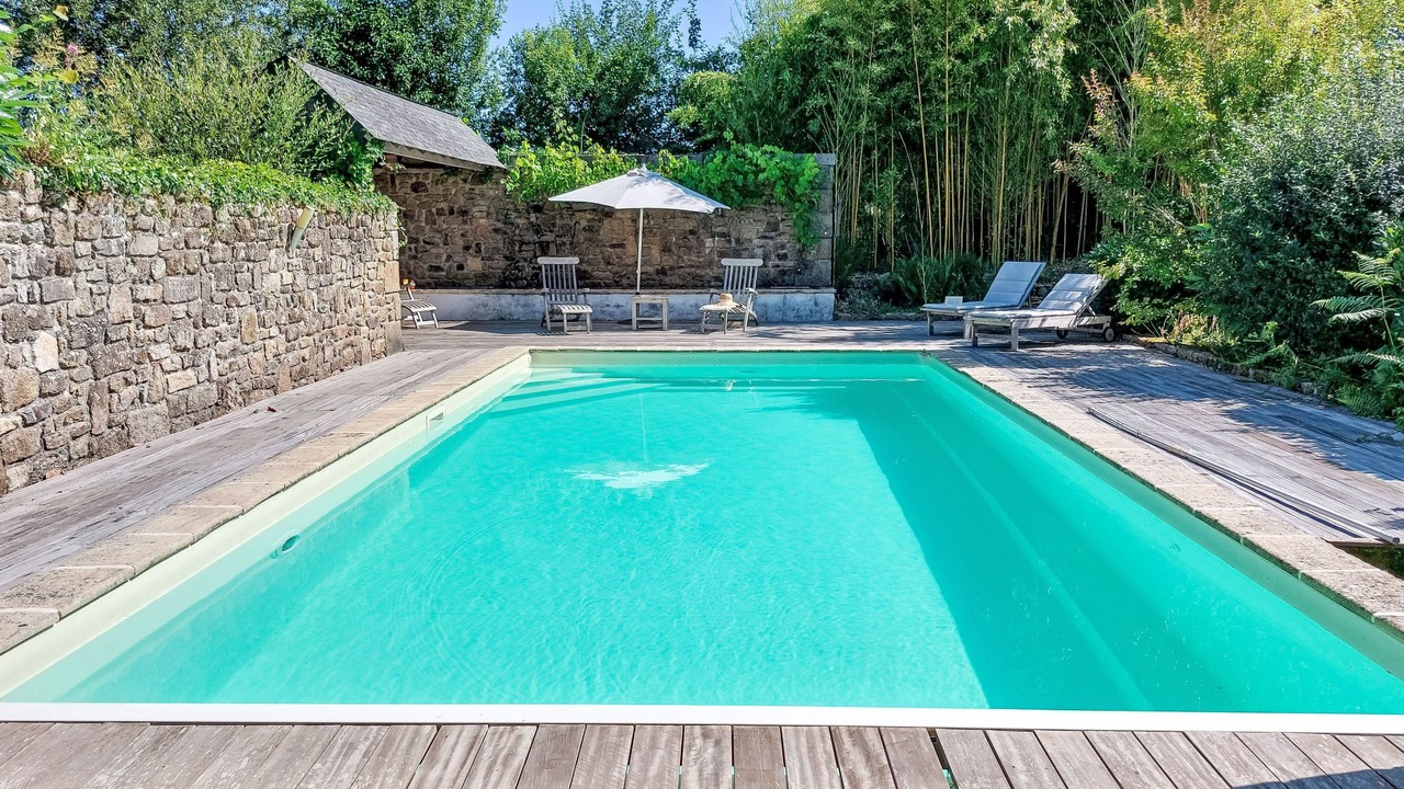 Photo of Outdoor in Saint-Georges-de-Reintembault