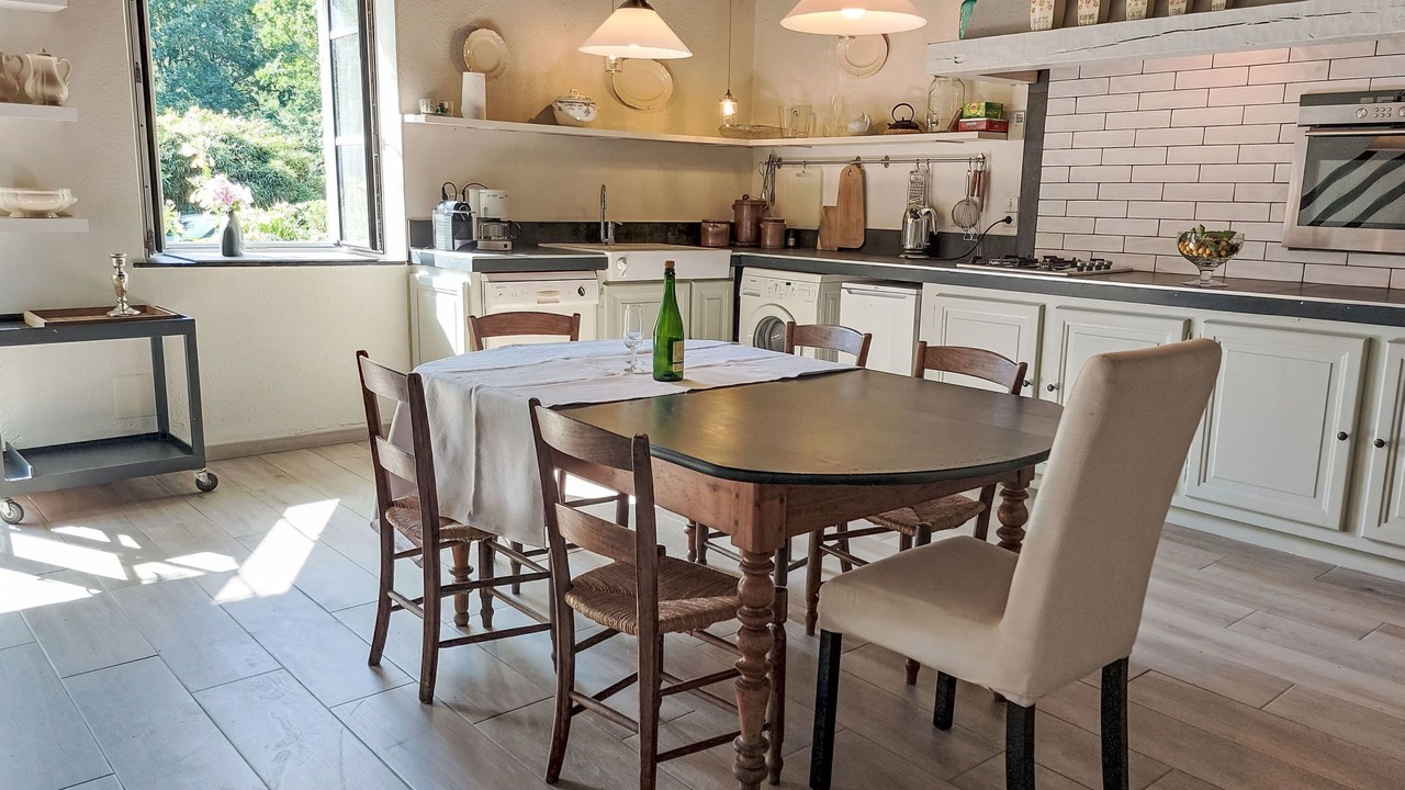 Photo of Bedroom in Saint-Georges-de-Reintembault