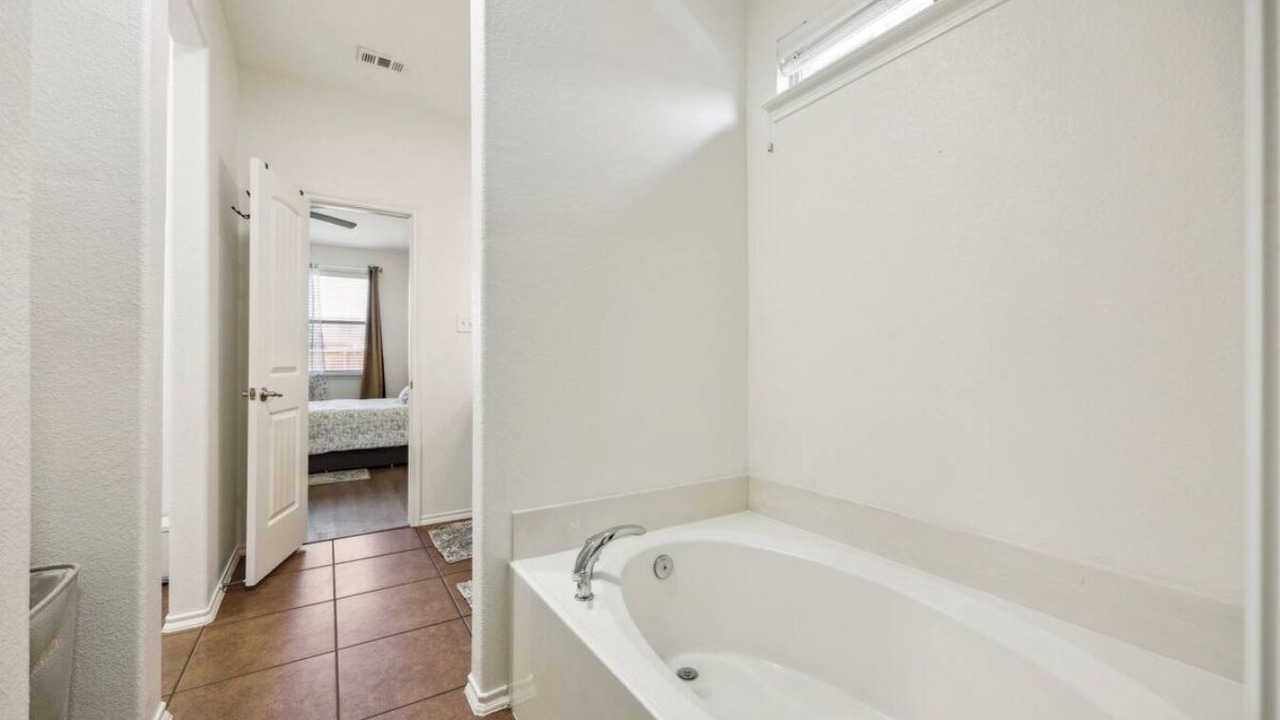 Photo of Bathroom in Central Oklahoma City