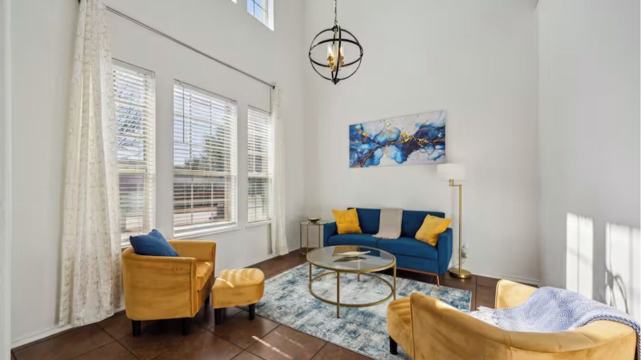 Photo of Livingroom in Central Oklahoma City
