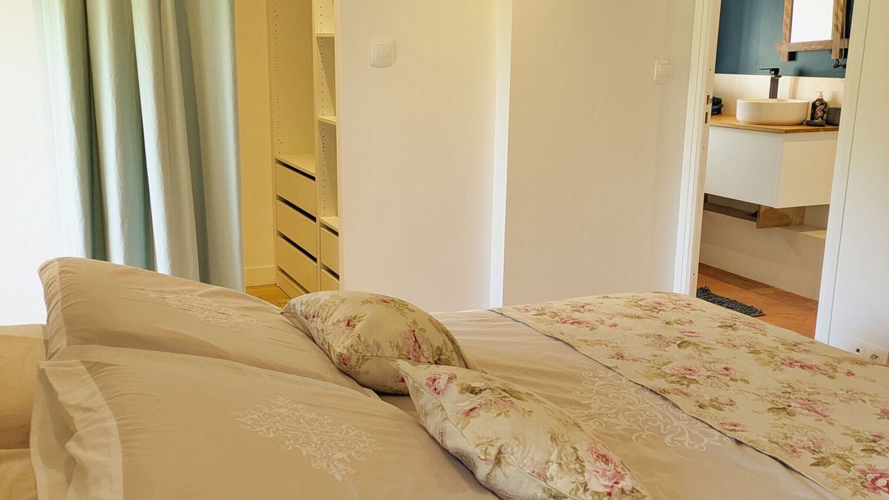 Photo of Bedroom in Entrammes