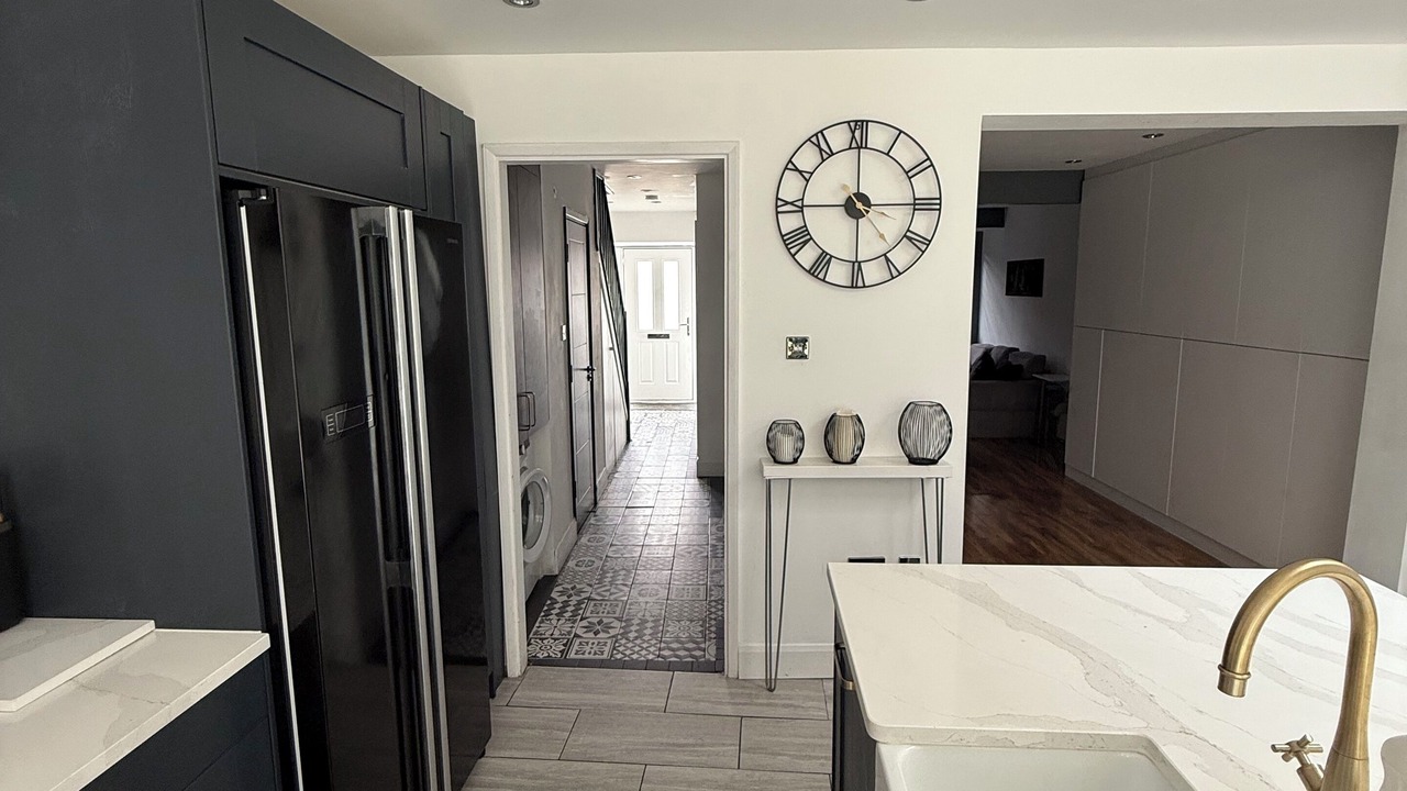 Photo of Others in Ponders End