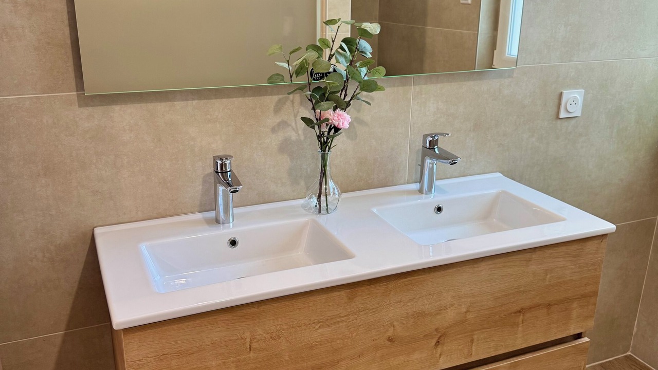 Photo of Bathroom in Montlucon