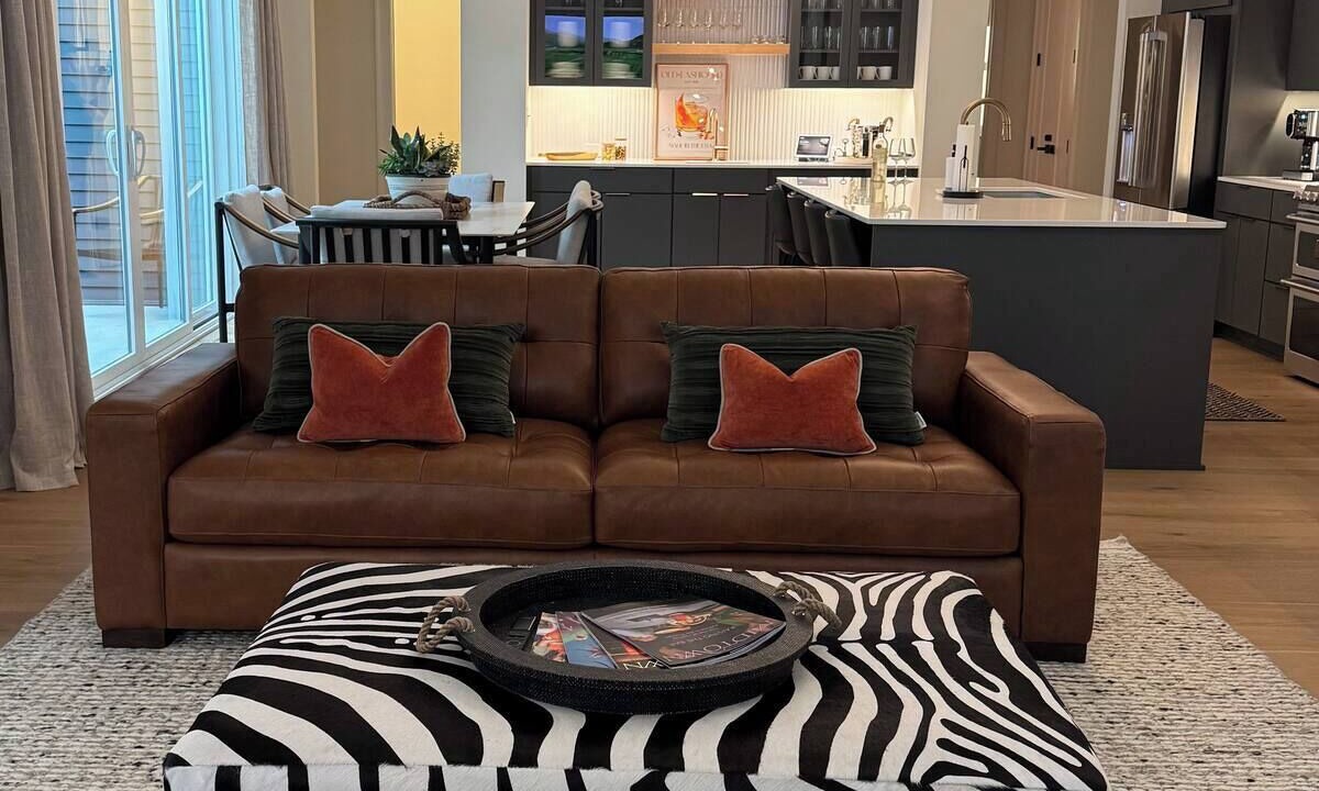 Photo of Livingroom in Southwest Raleigh
