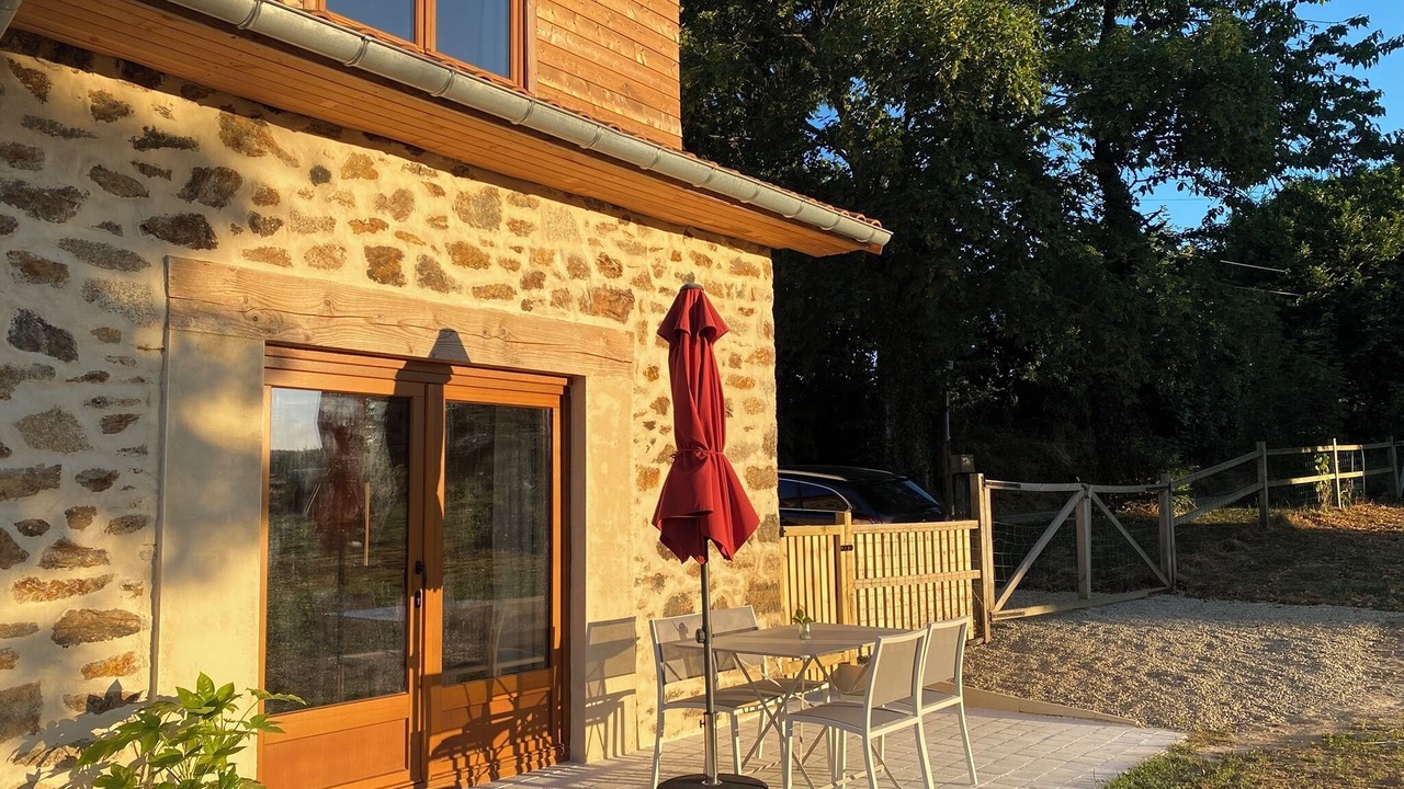 Photo of Outdoor in Champnetery