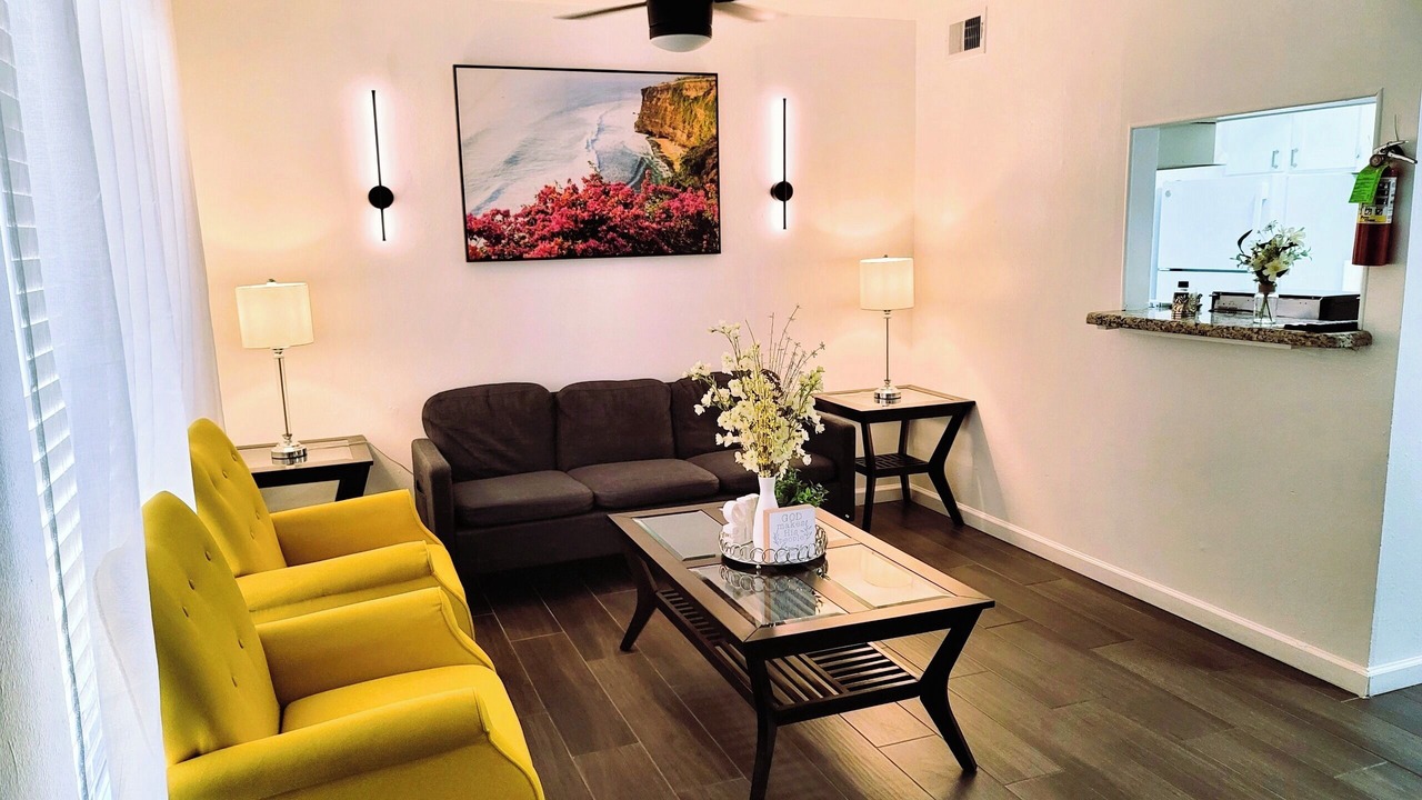 Photo of Livingroom in Brownsville