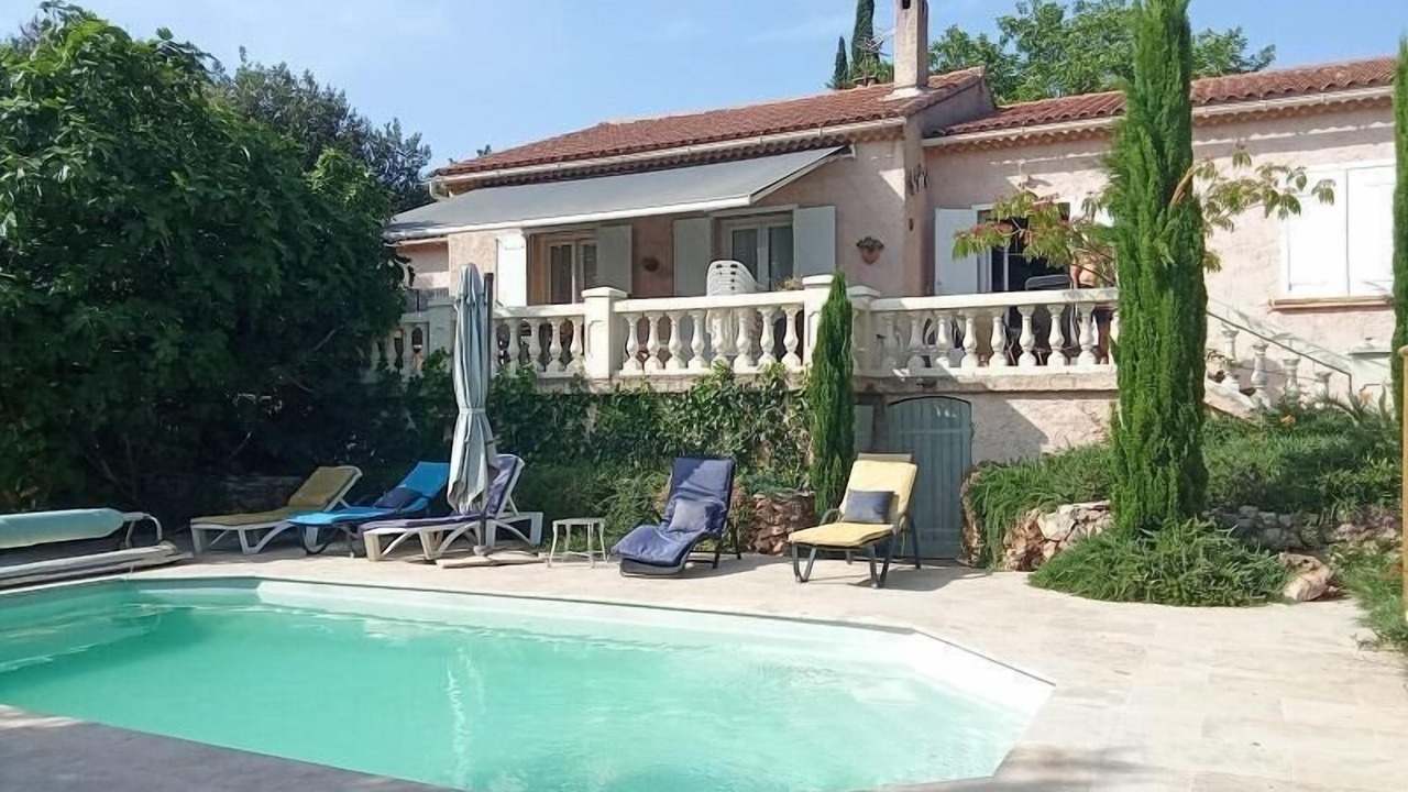 Photo of Outdoor in Saint-Maximin-la-Sainte-Baume